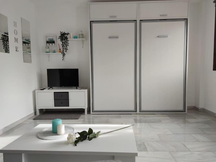Apartamento Maika Benalsun Pueblo Evita Бенальмадена Экстерьер фото